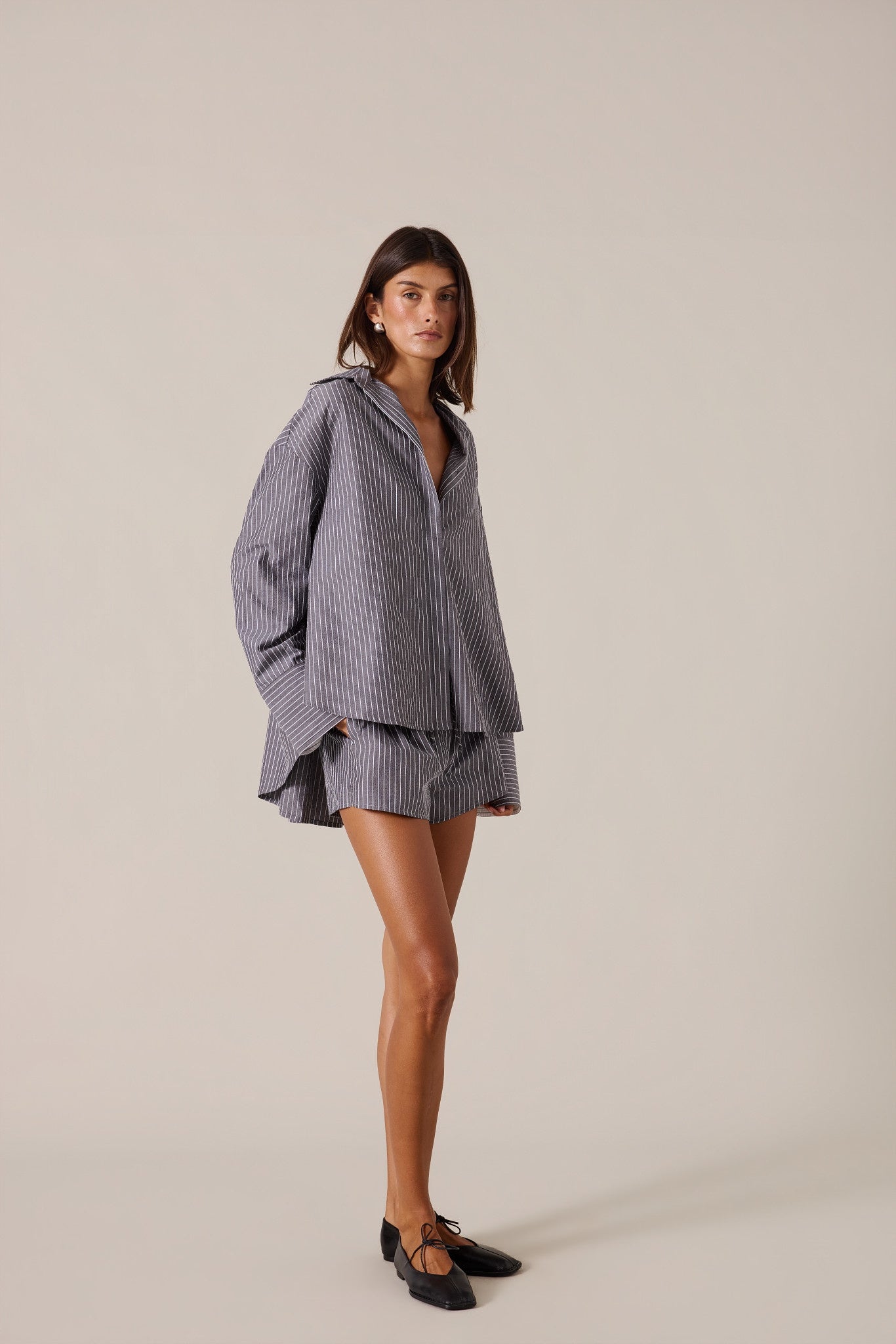 ISLA SHIRT - GRAPHITE