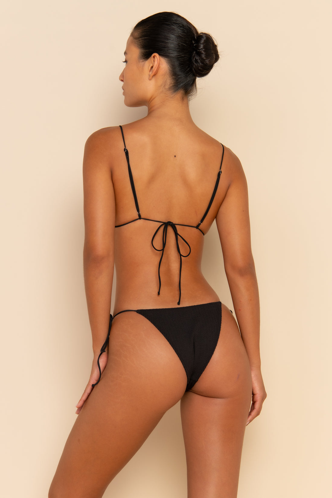 KAIA BOTTOM - BLACK