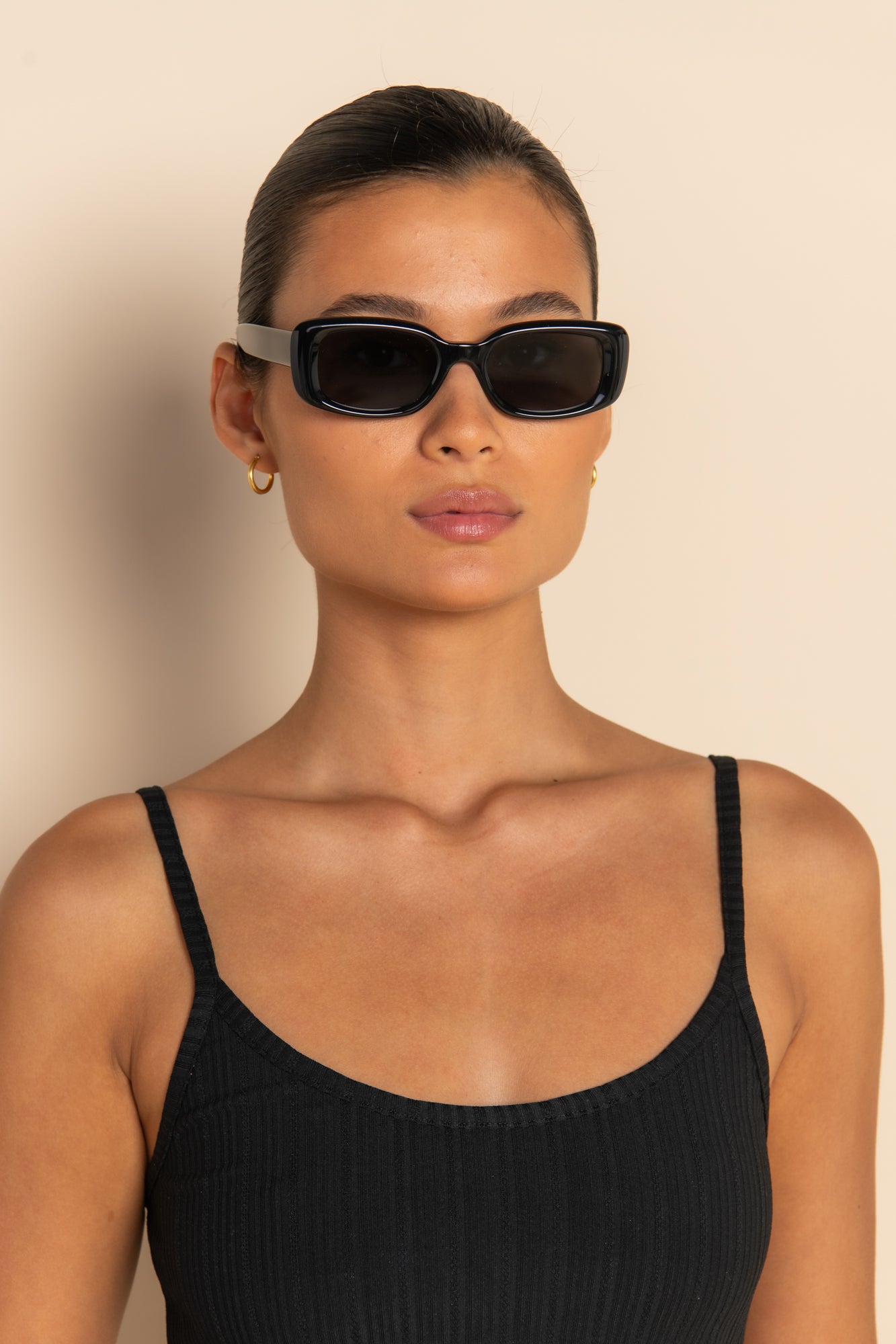 AKARI SUNGLASSES - BLACK