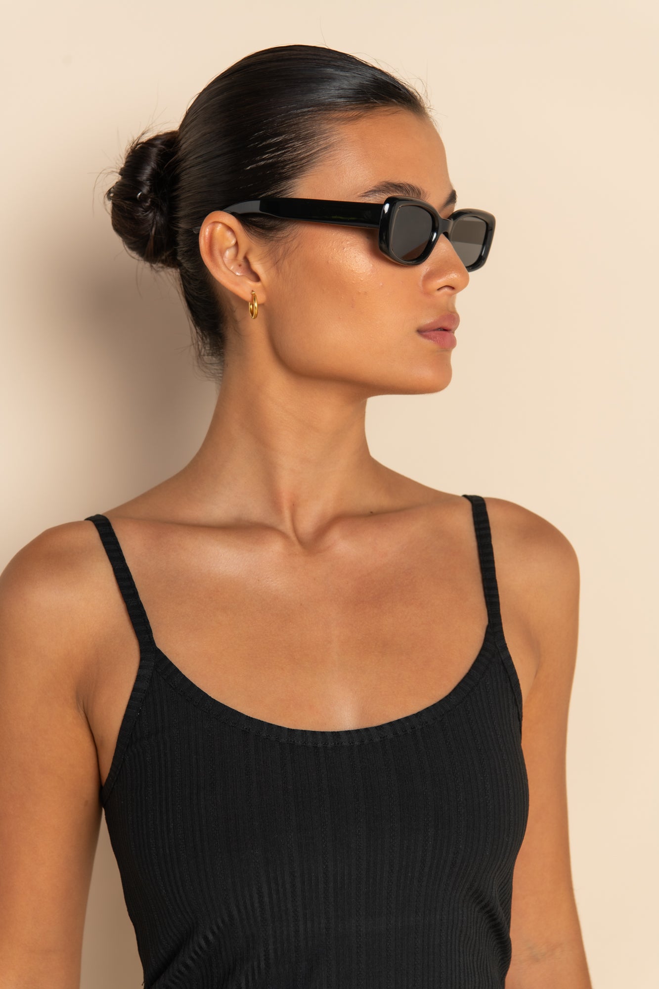 AKARI SUNGLASSES - BLACK