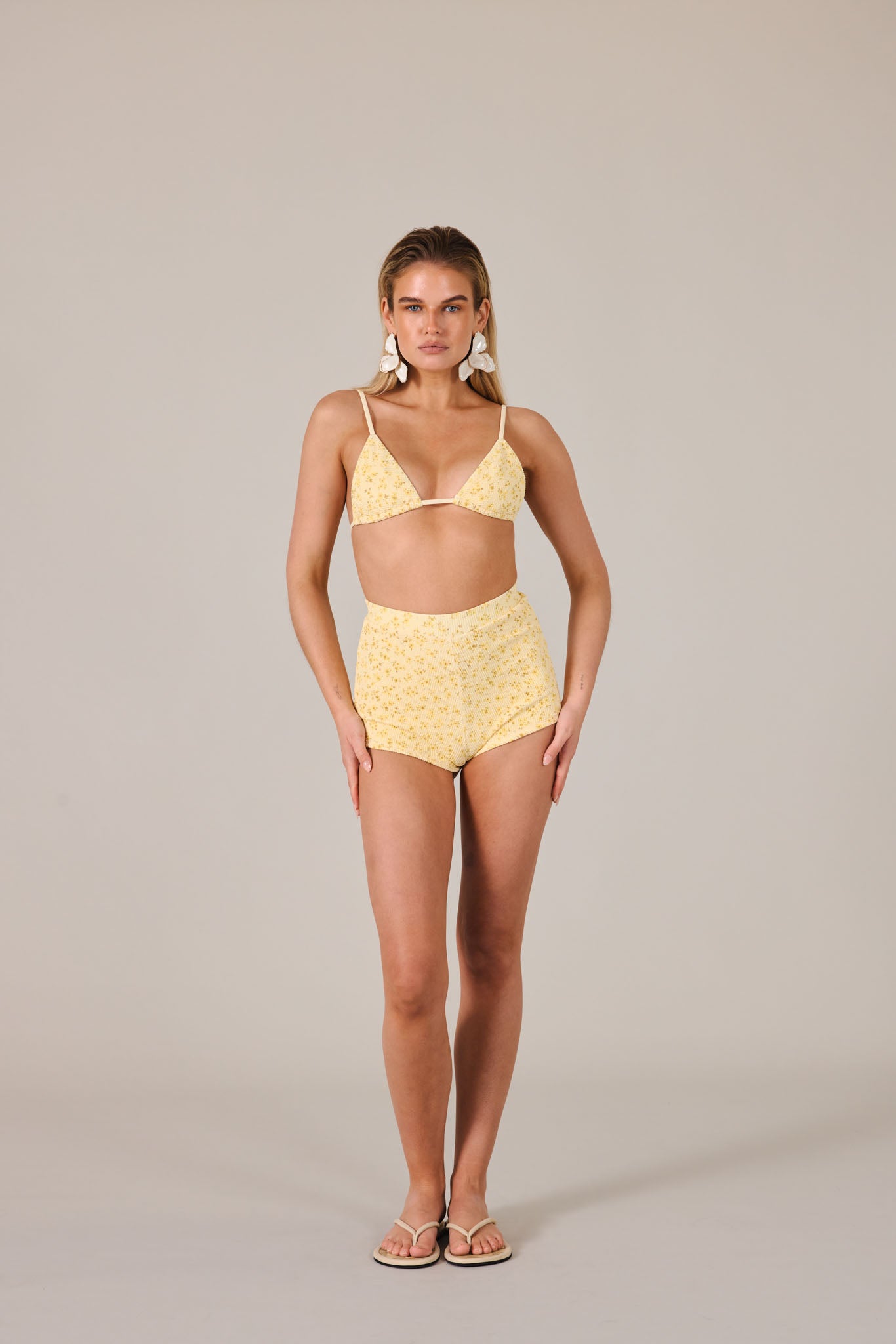 LOLA SHORT - MARIGOLD