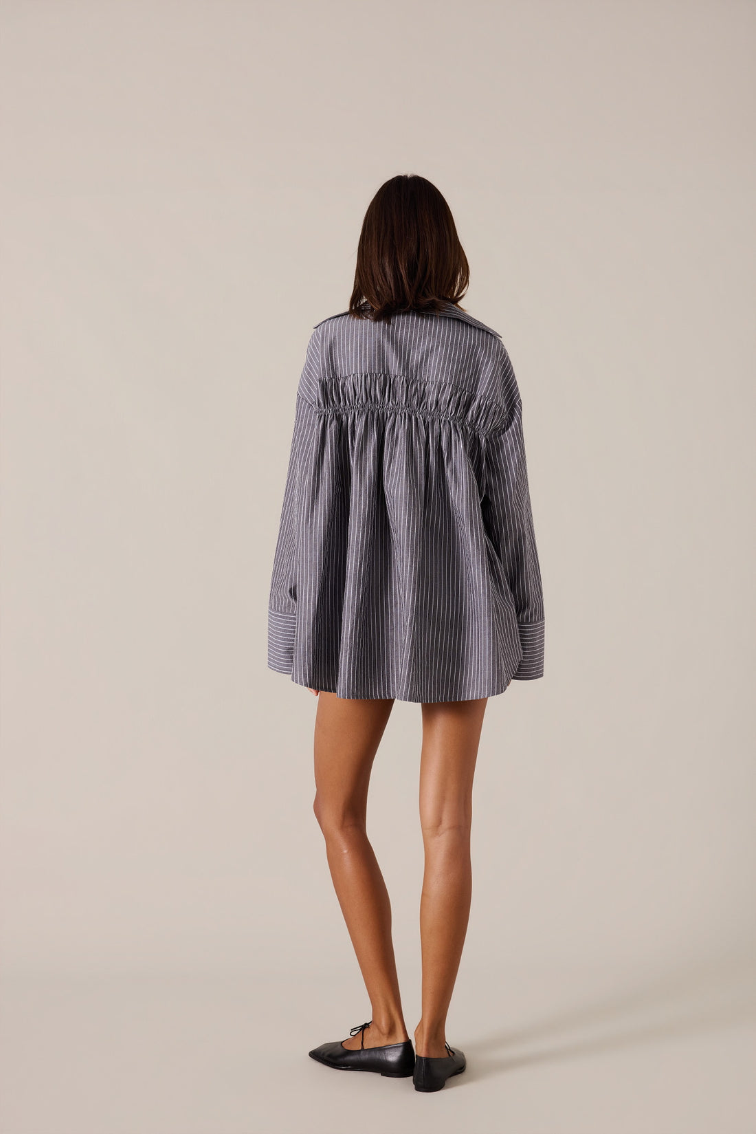 ISLA SHORT - GRAPHITE