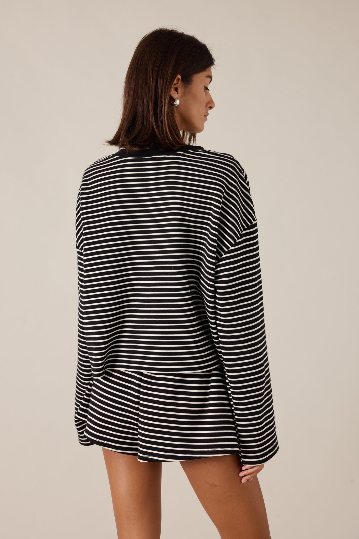 NIXIE SHORT - JET STRIPE